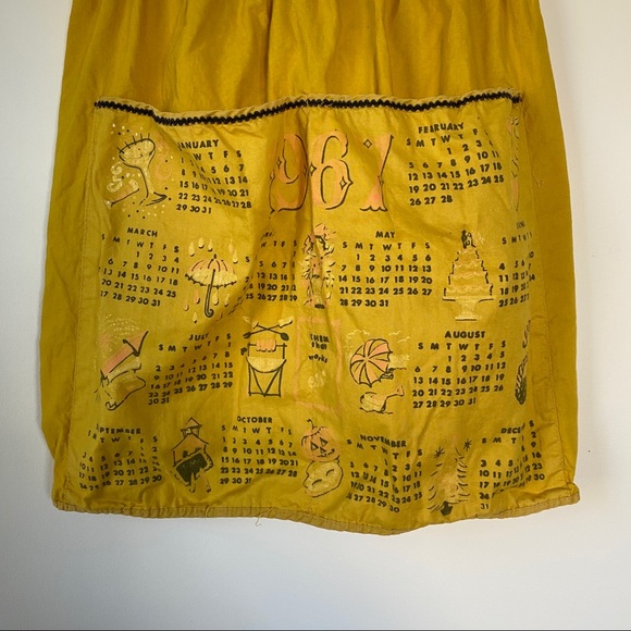 1967 Vintage Mustard Calendar Print Apron Skirt - Picture 2 of 5